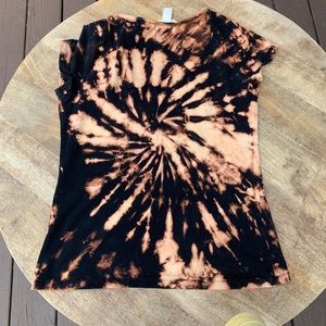 Bleach dyed t-shirt